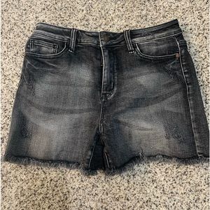Judy Blue black washed denim shorts